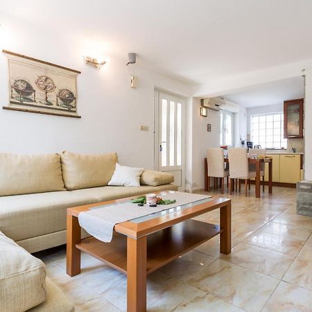 Molnar Resort Apartment Sergej Brzac Buitenkant foto